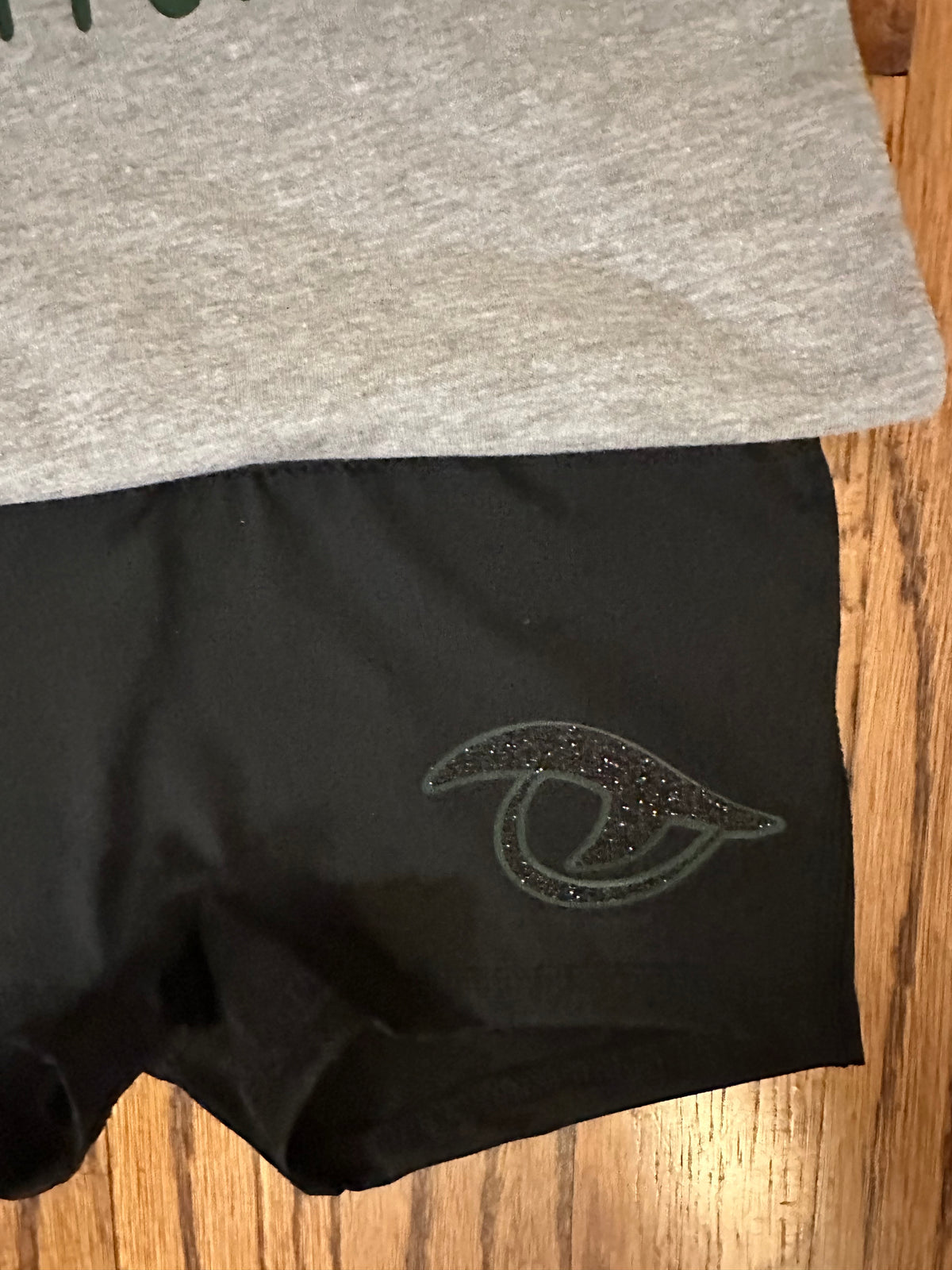 River Bluff Gator Eye Spandex Shorts – Black